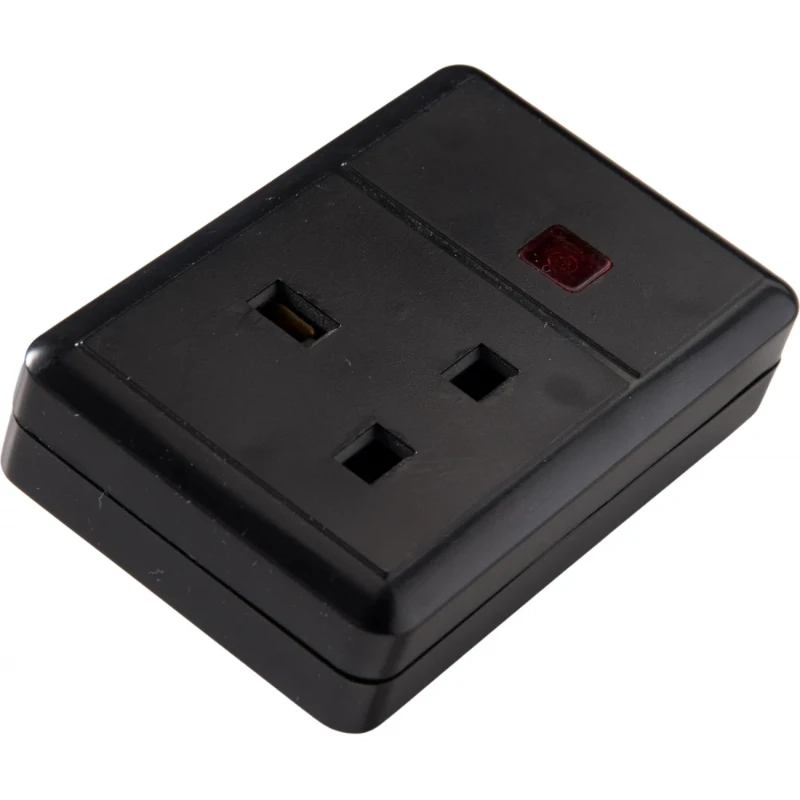 Martin Kaiser Koppelcontactstop geaard type G BS1363 zwart met shutter