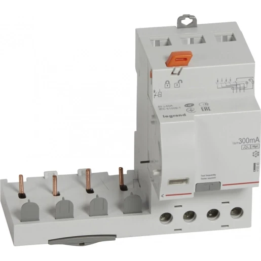 Legrand DX3 AARDLEKBLOK 4P 40A TYPE HPI 300MA