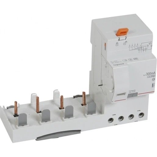 Legrand DX3 AARDLEKBLOK 4P 63A TYPE HPI 300MA