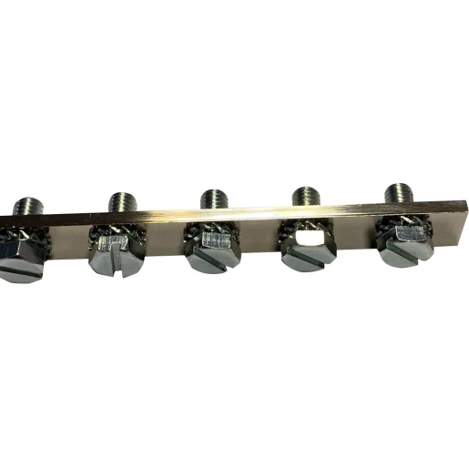 JMV Aardrail (M8) zeskantbout 15x4mm 125A 40 aansluitingen M8 messing 9200052